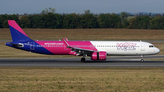 HA-LVL:Airbus A321:Wizz Air